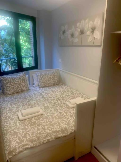 Apartamento Junto A Catedral Apartment Granada Ngoại thất bức ảnh